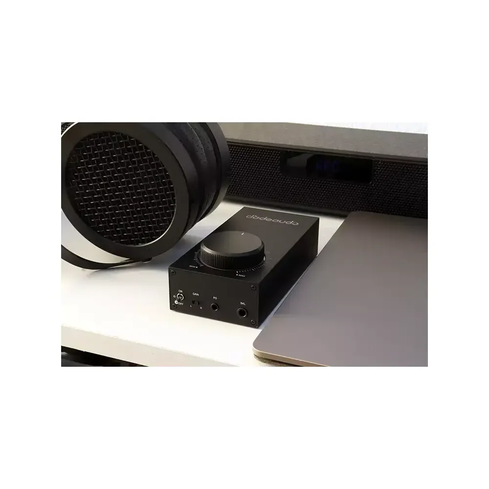 ყურსასმენის გამაძლიერებელი FiiO F3001 JadeAudio GGIGAS 1, RCA, 3.5mm, 4.4mm, High-Power Hi-Fi Desktop Headphone Amplifier, Black