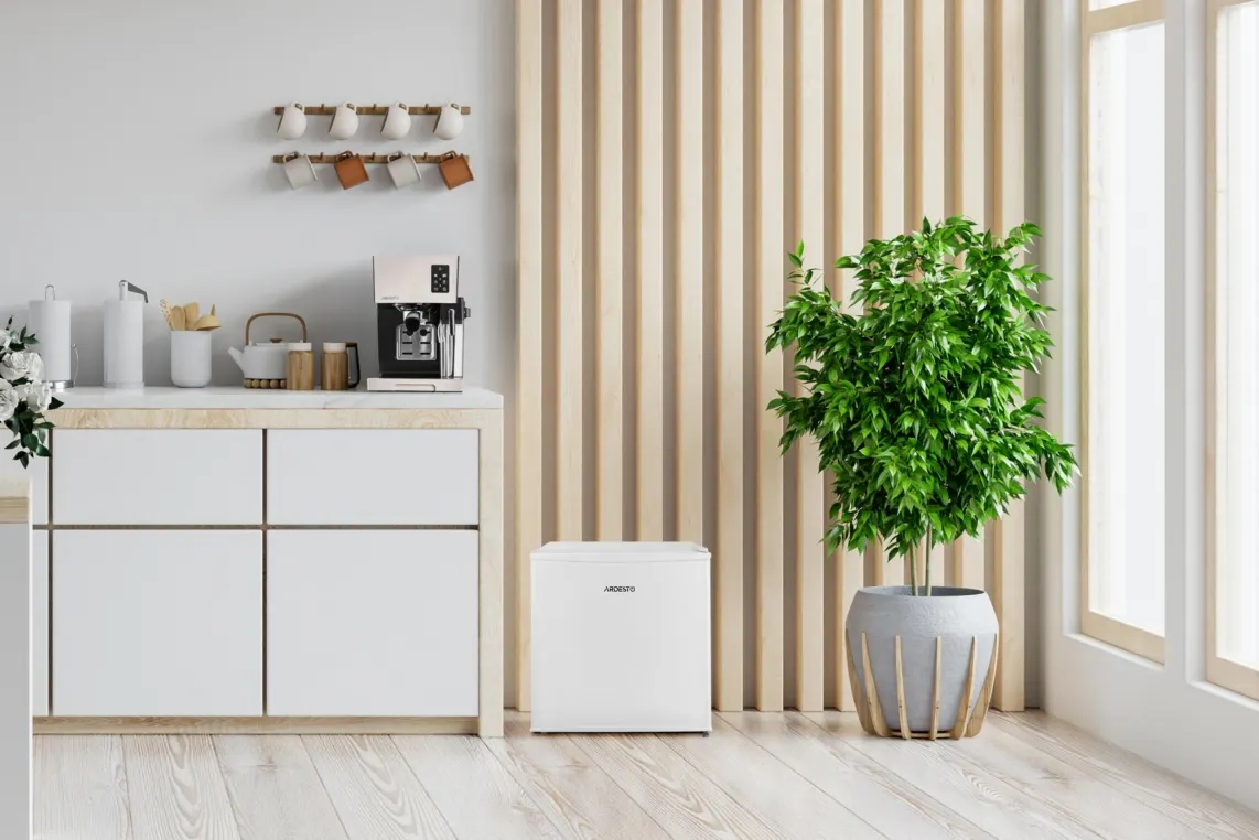 Refrigerator ARDESTO mini, 49.2x47.2x4549.2, 43L, A+, ST, white