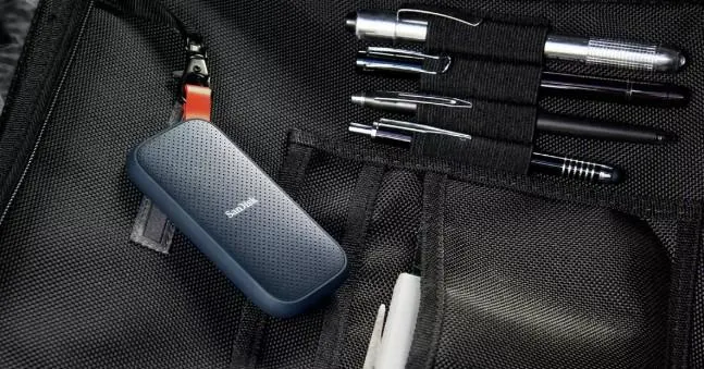 გარე მყარი დისკი DMSDSSDE30-2T00-G26, SANDISK, External SSD, 512GB, up to 800MB/s2 read, USB 3.2 Gen 2.