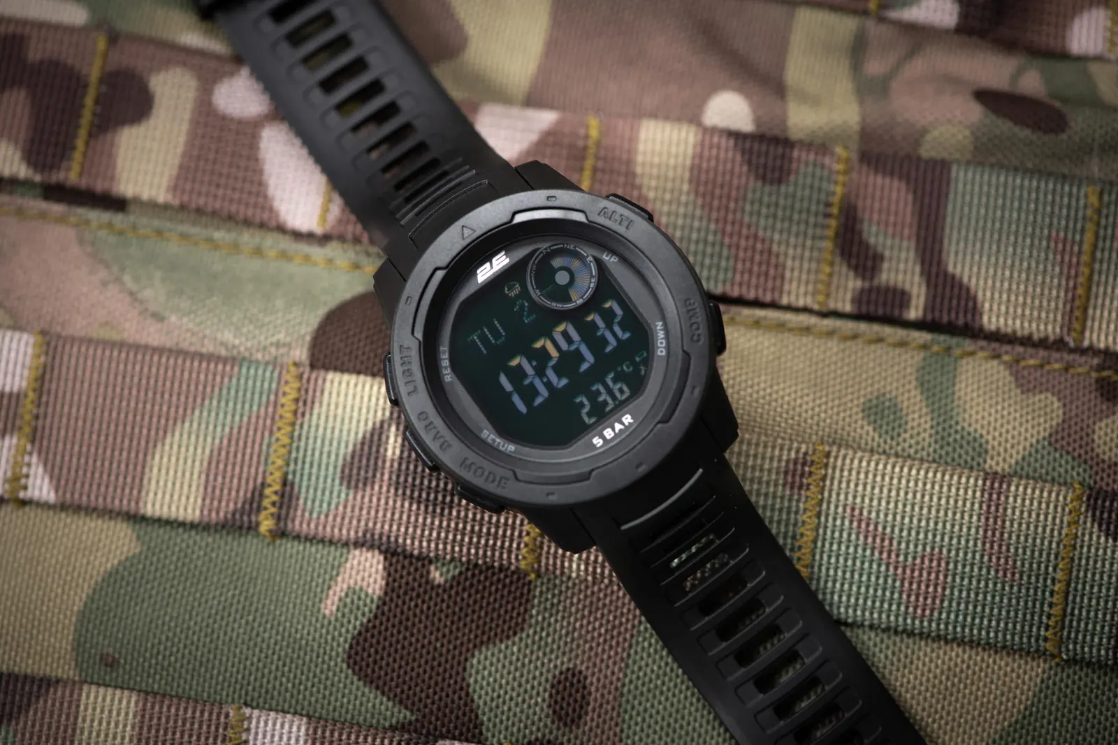 ტაქტიკური საათი 2E Delta X Black tactical watch with compass and pedometer