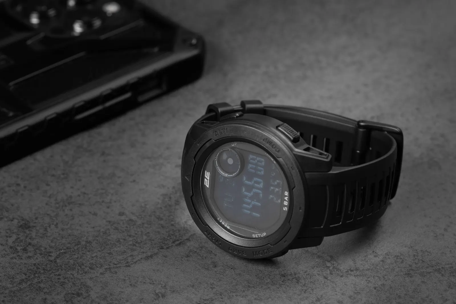 ტაქტიკური საათი 2E Delta X Black tactical watch with compass and pedometer