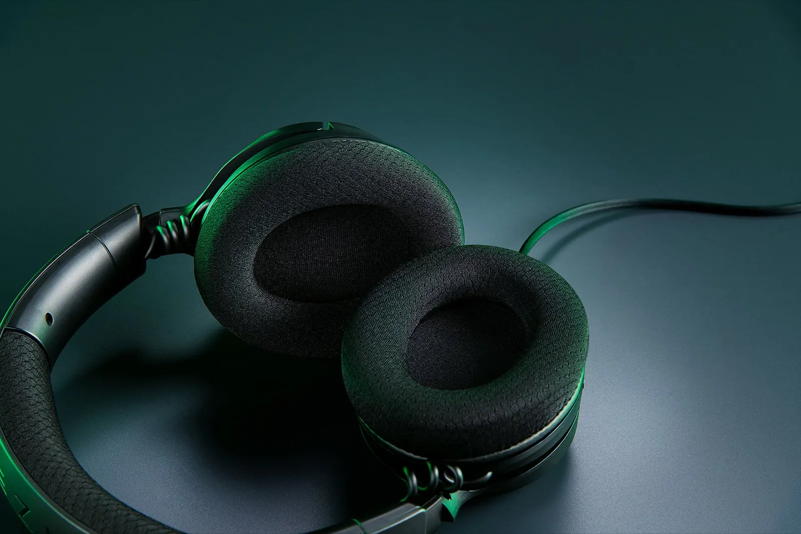 ყურსასმენი Razer Gaming Headset Kraken V4 X, 7.1, USB-A, 1.8m, RGB, black