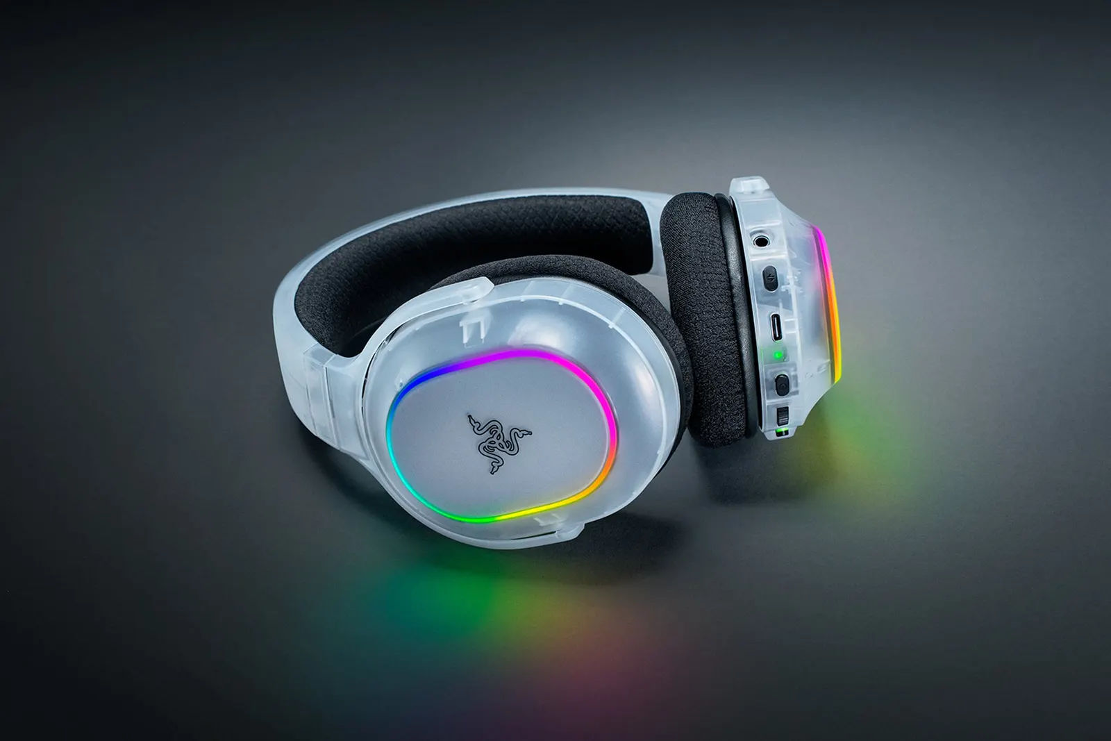 ყურსასმენი Razer Gaming Headset Barracuda X Chroma, BT/WL, RGB, Phantom White Ed