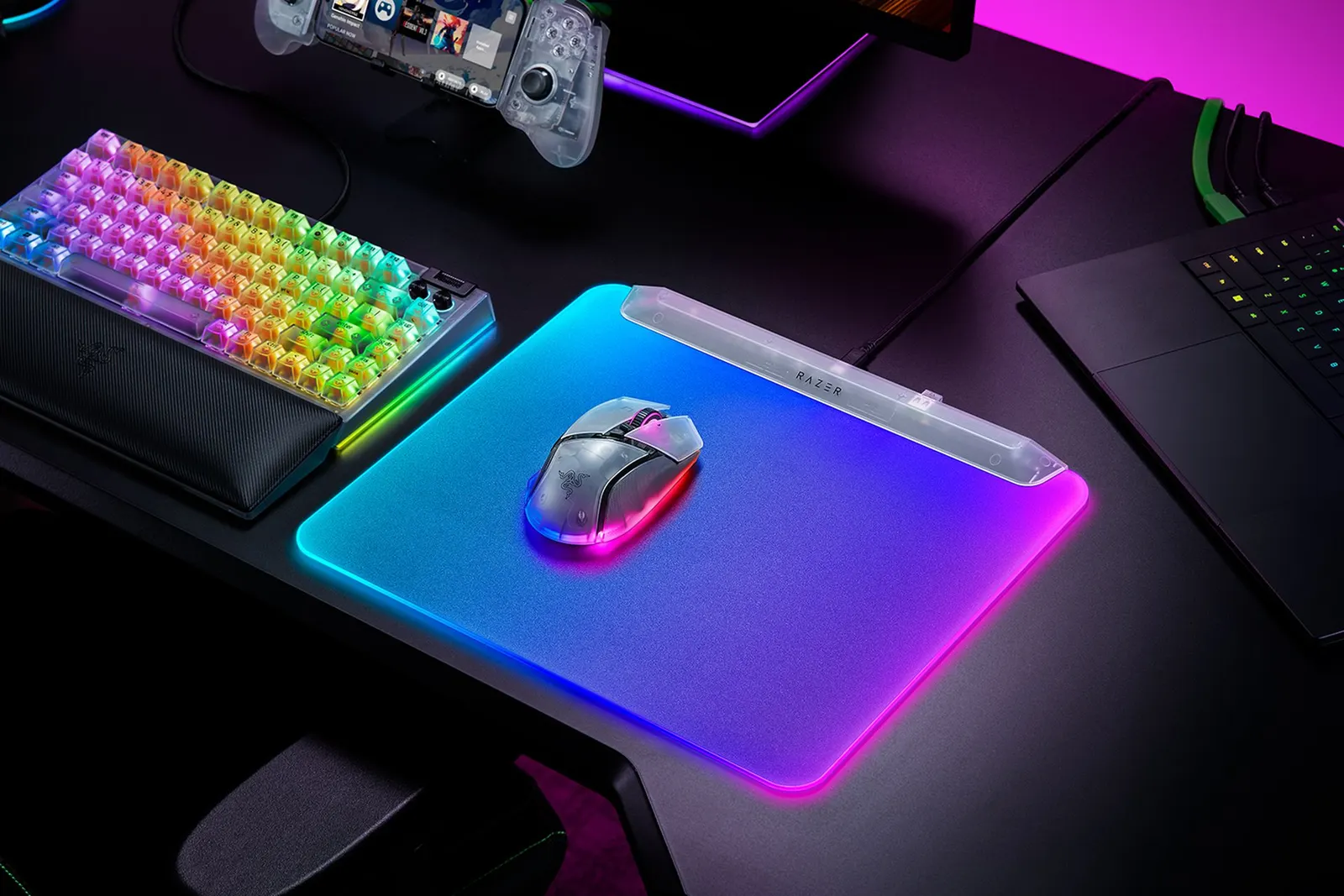 მაუს პადი Razer Mouse Pad Firefly V2 Pro, M (360x278x4.6mm), RGB, Phantom White Ed