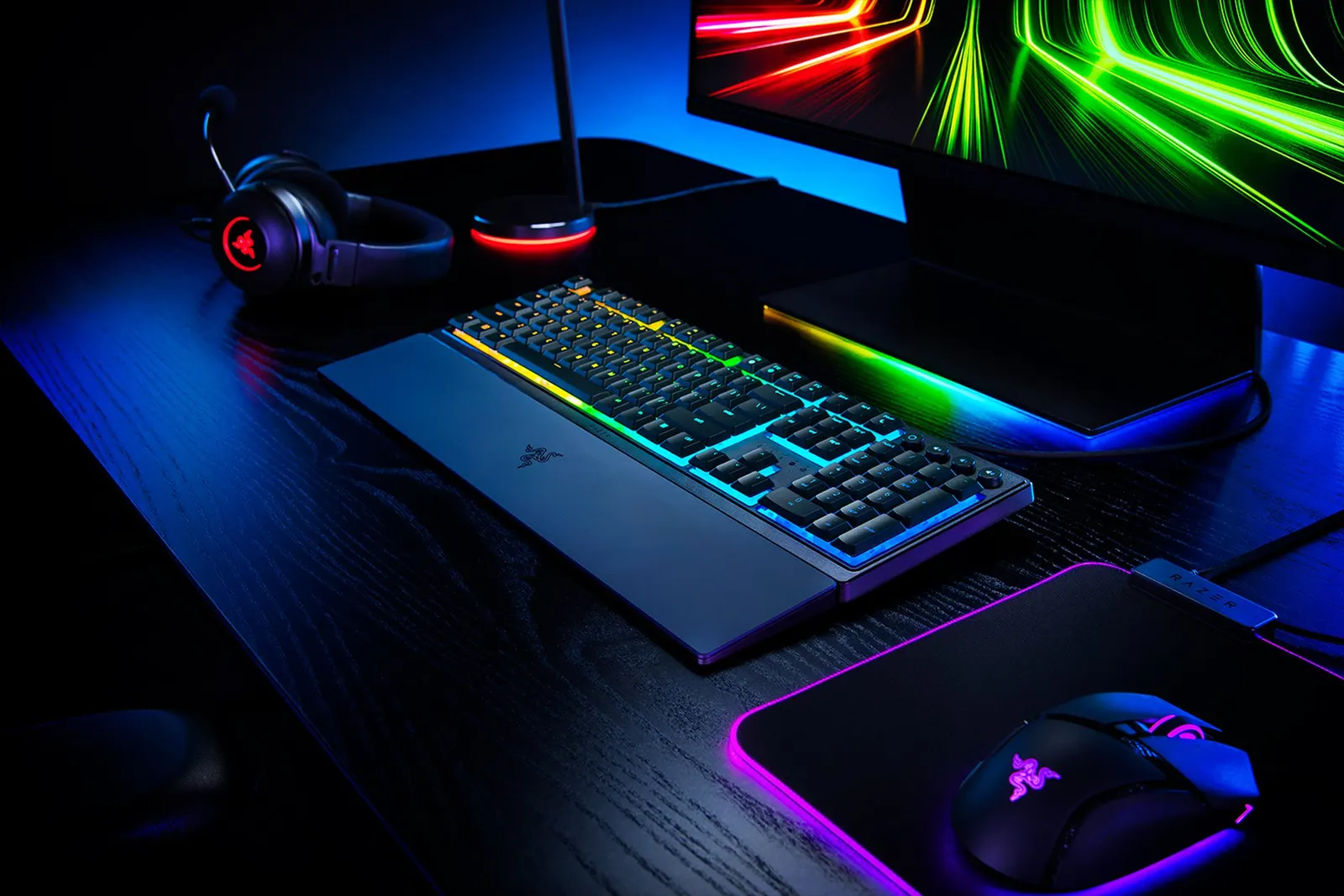 Razer Keyboard Ornata V3 RGB 104key Mecha-Membrane Switch USB EN, black