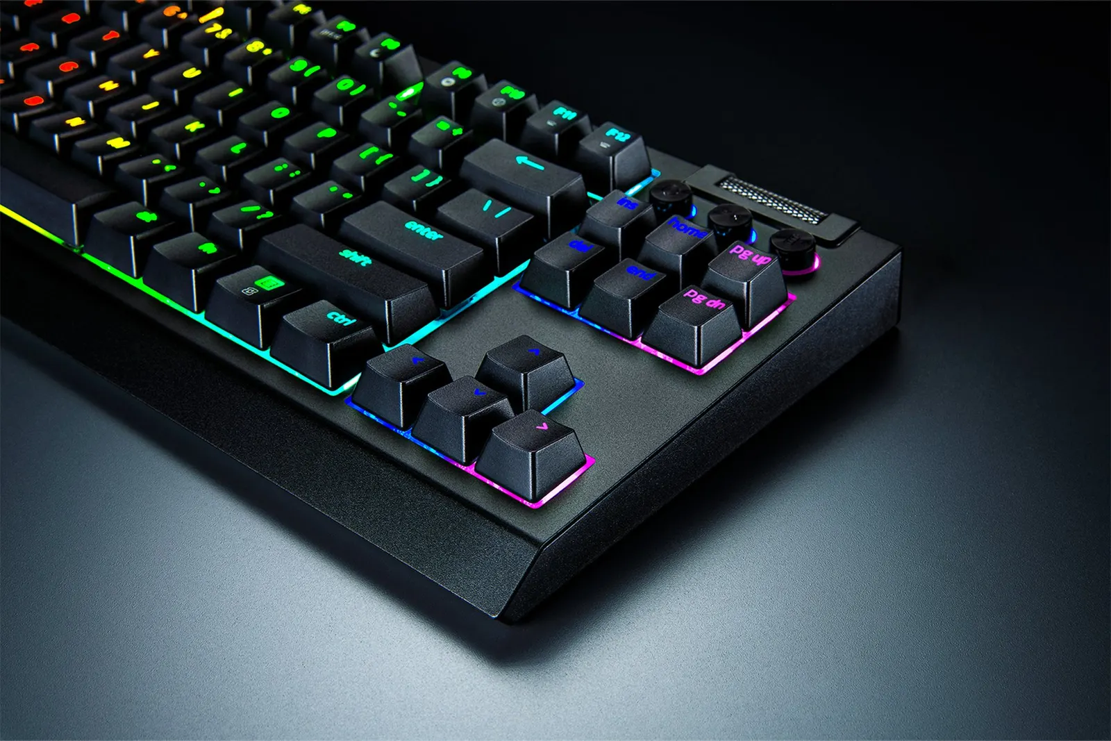 Razer Keyboard mechanical BlackWidow V4 TKL HyperSpeed, 87key, Orange Switch Gen-3, USB-A/WL/BT, EN, RGB, black