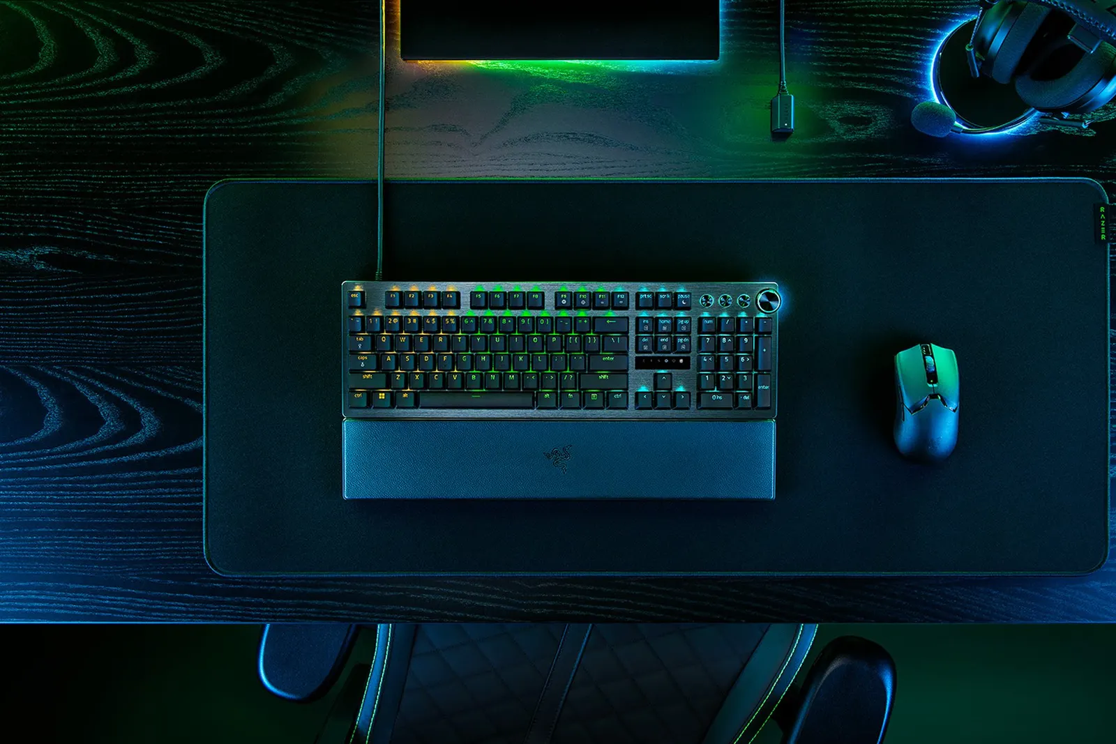 Razer Keyboard Huntsman V3 Pro RGB 104key Analog Optical Switches GEN-2, USB-A/ EN, black