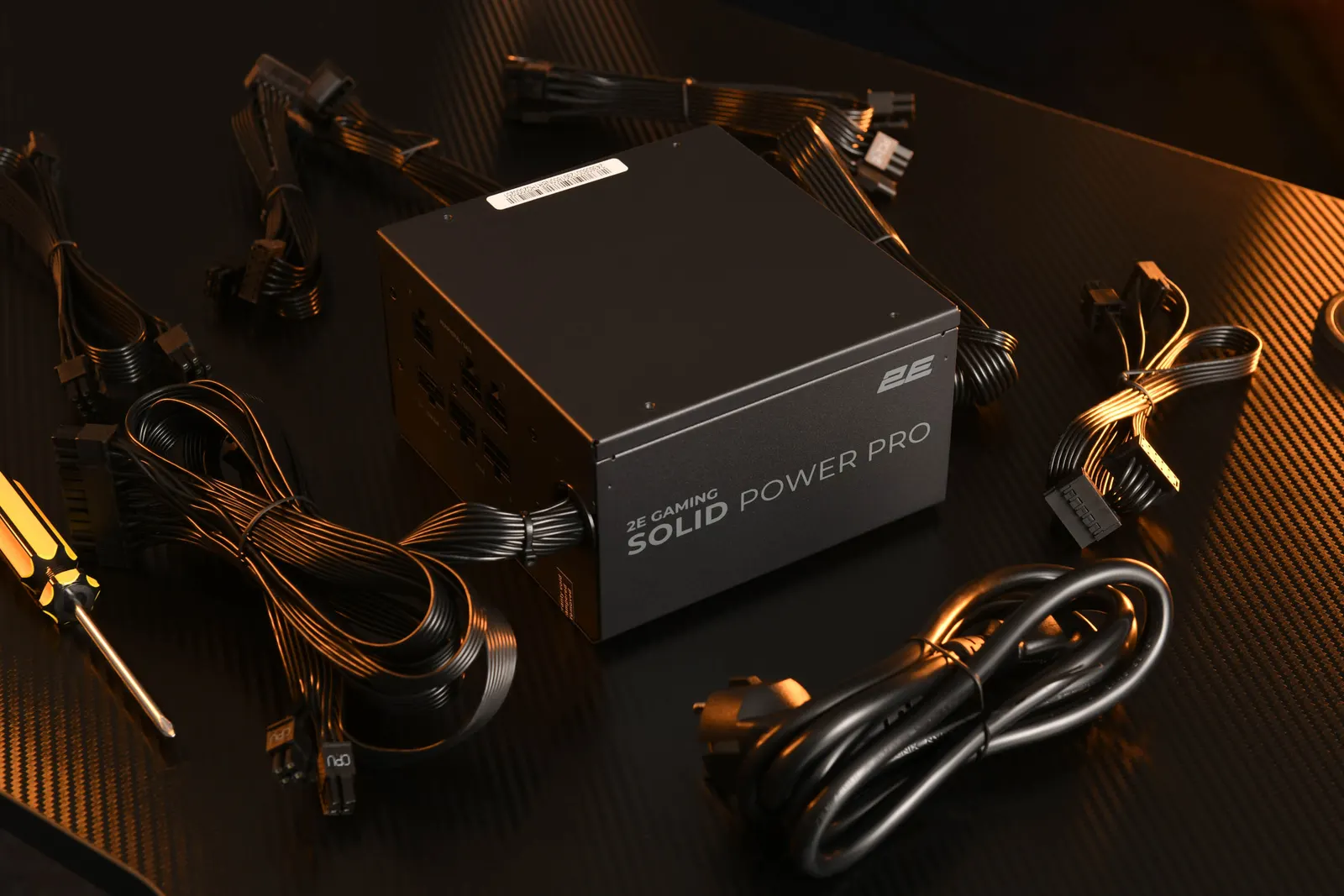 2E GAMING PSU Solid Power Pro (850W), >85%, 80+ Bronze, 120mm, 1xMB 24pin(20+4), 2xCPU 8pin(4+4), 3xMolex, 6xSATA, 4xPCIe 8pin(6+2), 1x12VHPWR, Semi