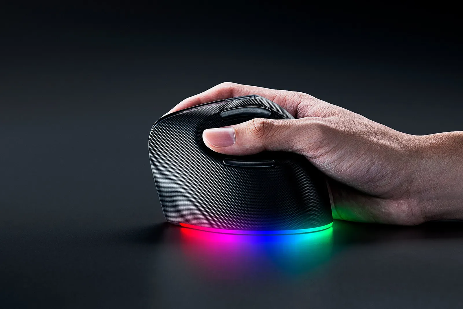 მაუსი Razer Mouse Pro Click V2, USB-A/WL/BT, Vertical Ed., black
