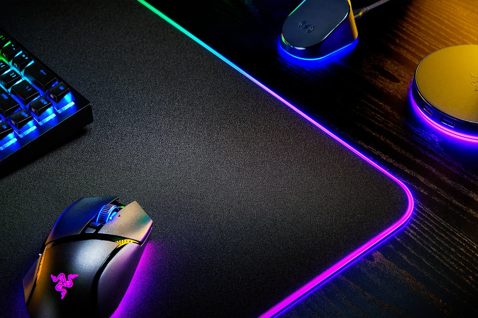Razer Mouse Pad Strider Chroma RGB XXL (900x370x4mm), black