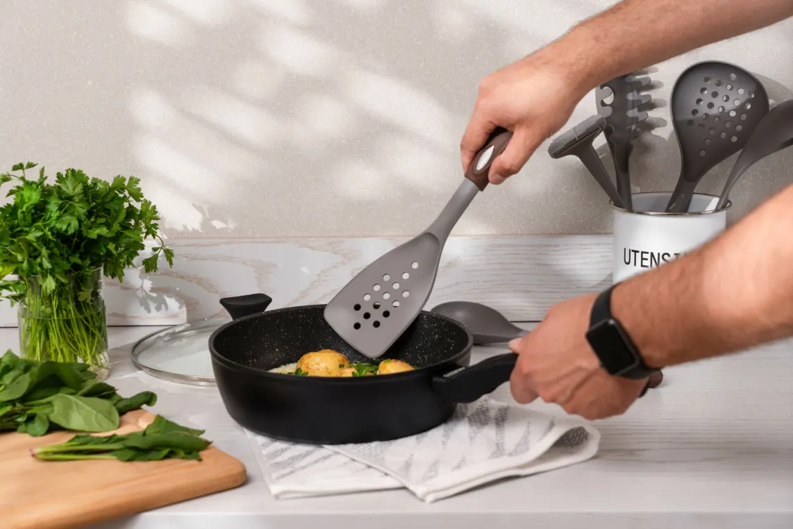 კულინარიული ნიჩაბი Turner ARDESTO Gemini 32cm, nylon, gray-brown