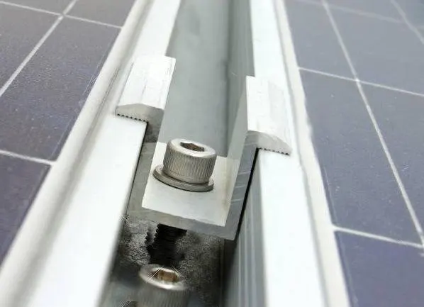 მზის პანელის შუალედური სამაგრი, ZTT Upper-Clamp-20x3.5x25