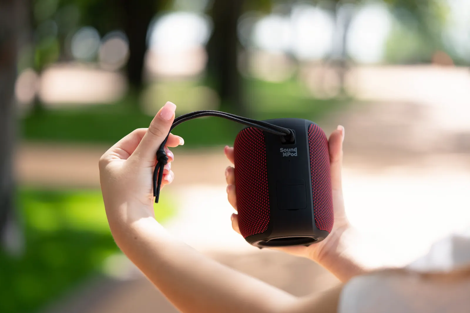 დინამიკი Portable Speaker 2E SoundXPod TWS, MP3, Wireless, Waterproof Red