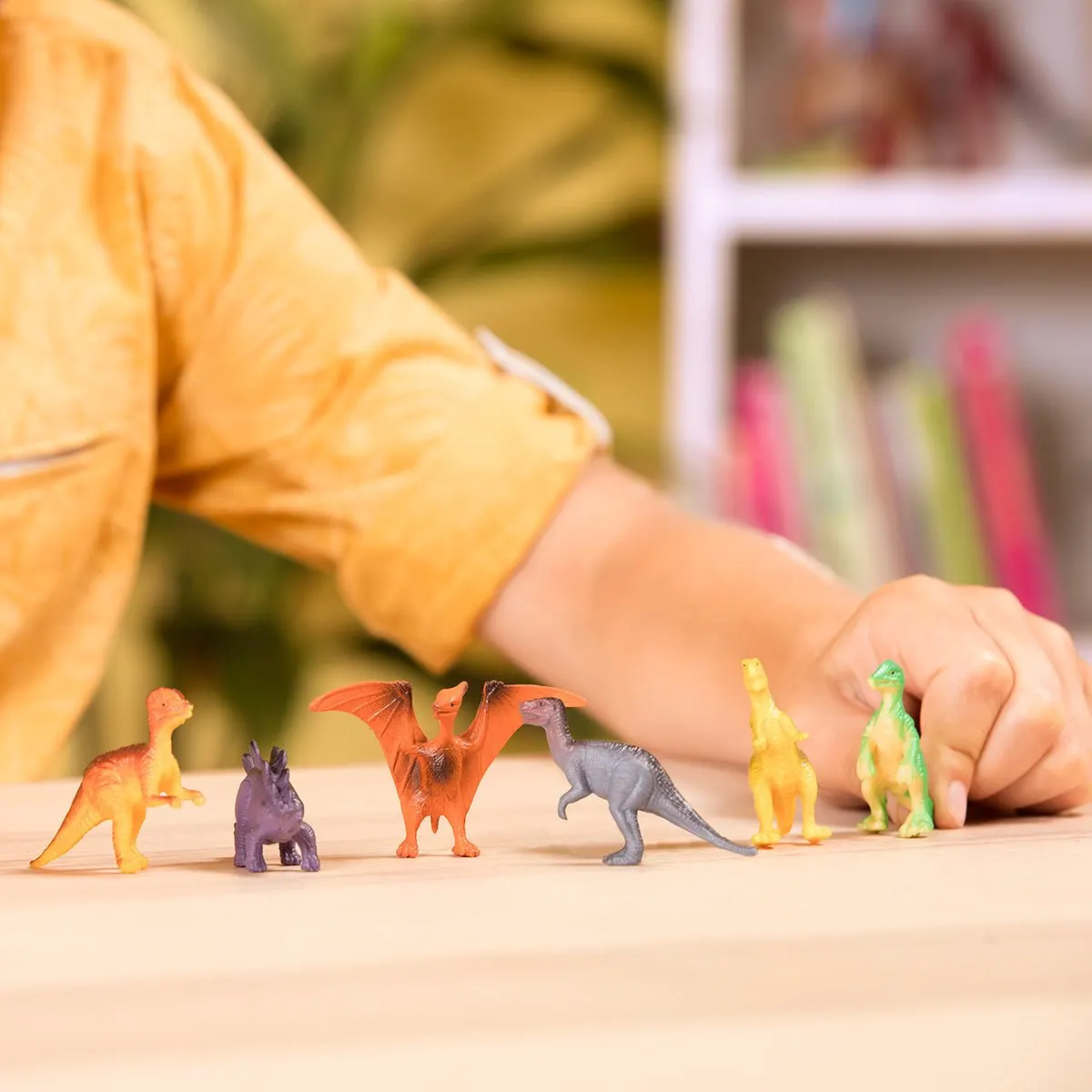 Terra DINOSAURS IN TUBE