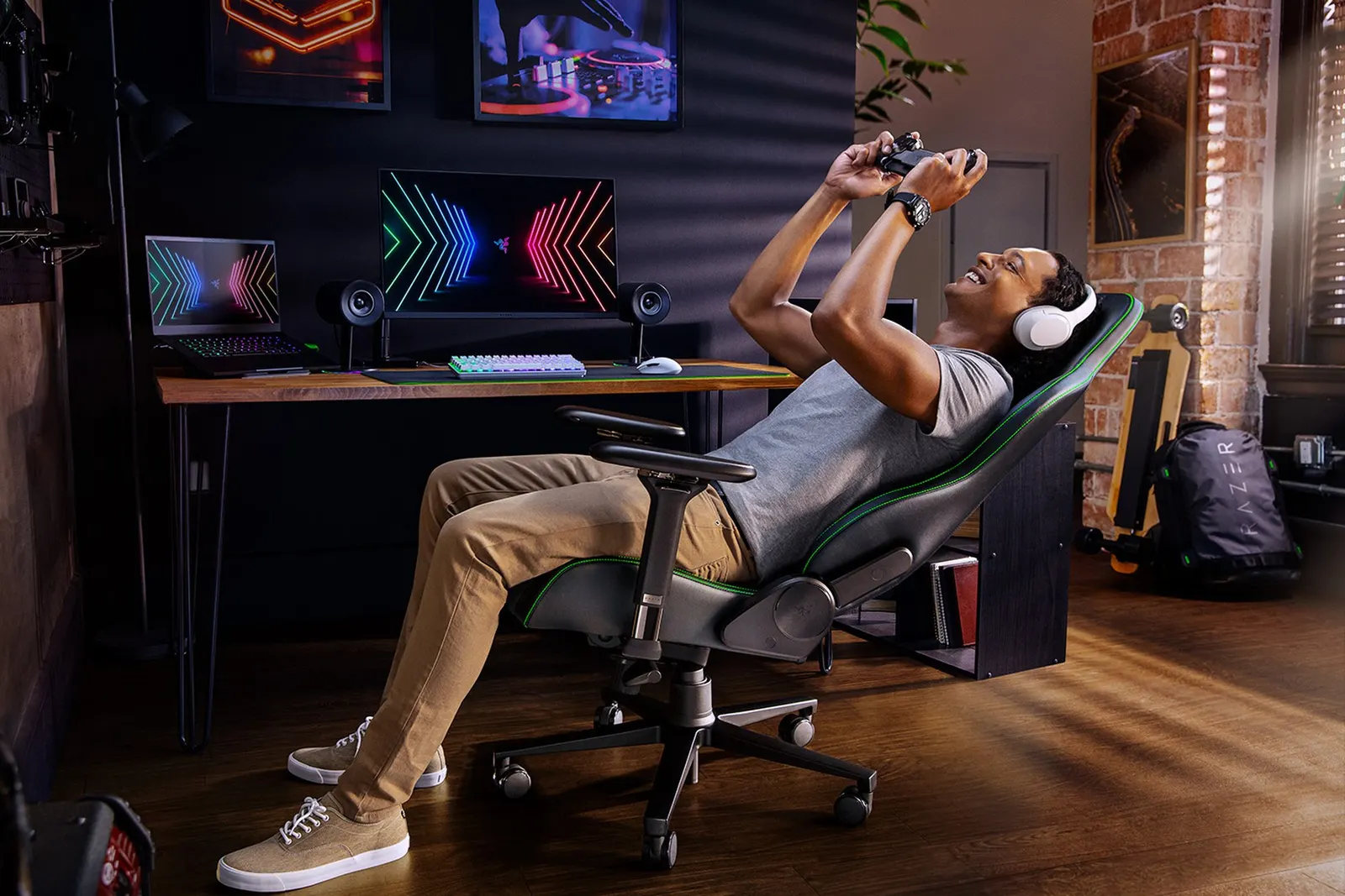 გეიმერული სავარძელი RAZER Gaming chair Enki Black/Green