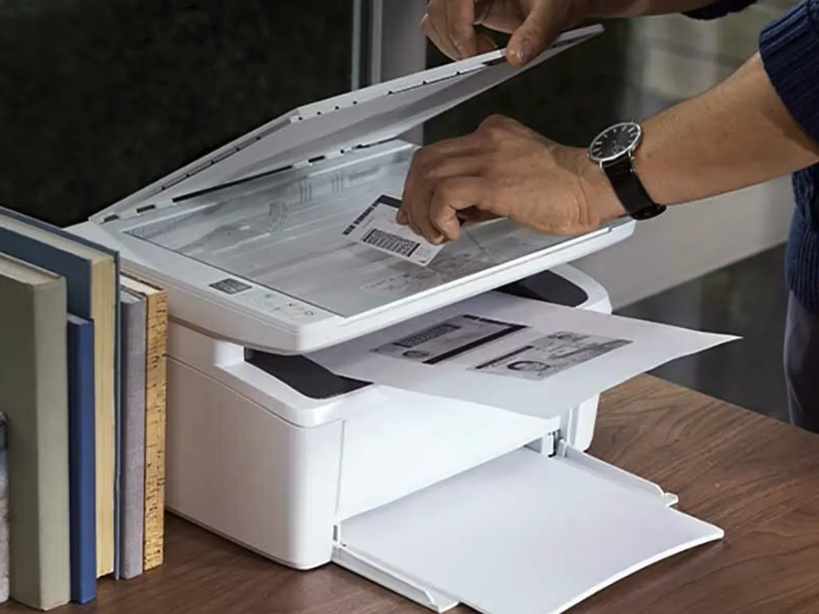 HP LaserJet MFP M141w Printer