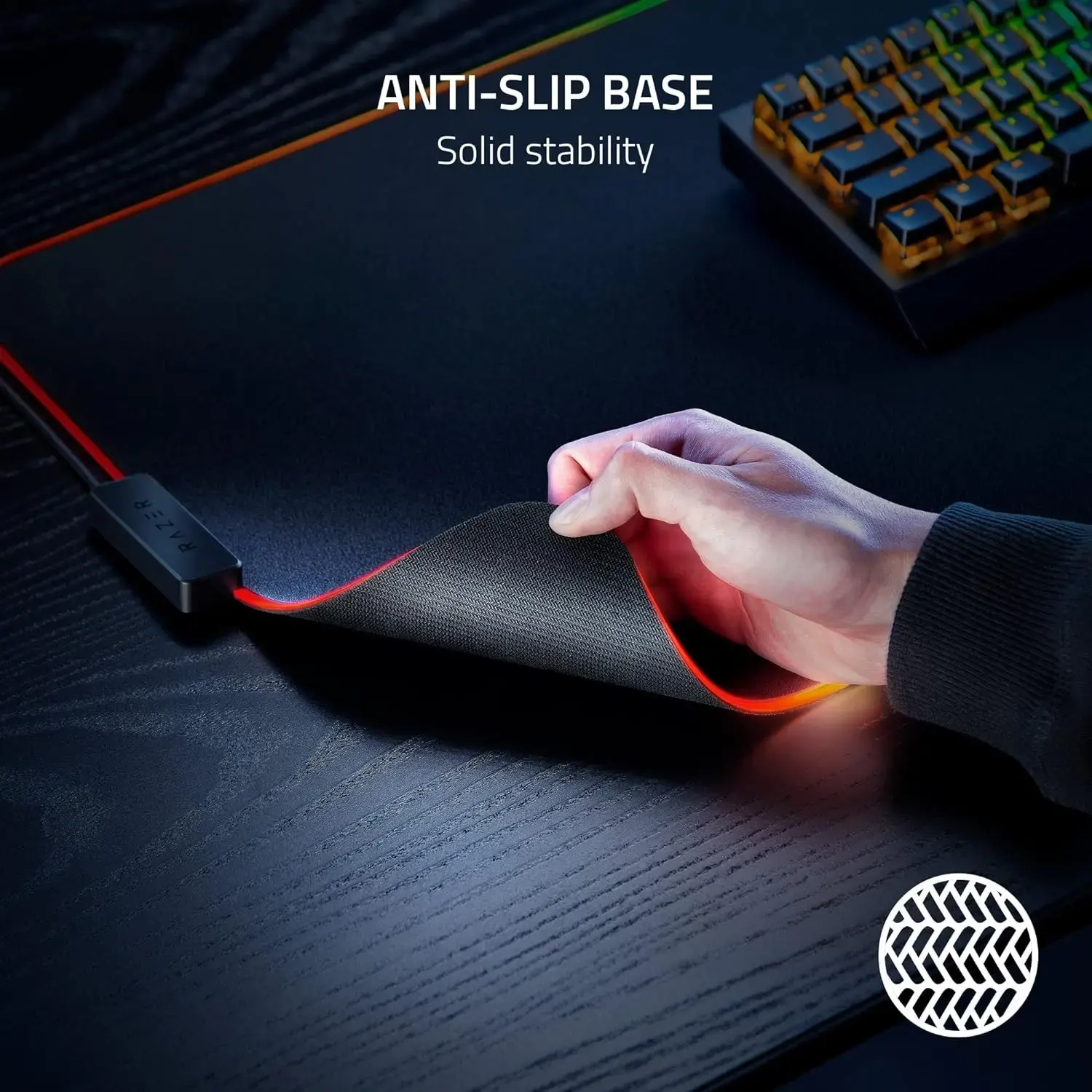RZ02-04490100-R3M1, Razer Mouse Pad Strider Chroma RGB XXL (900x370x4mm), black