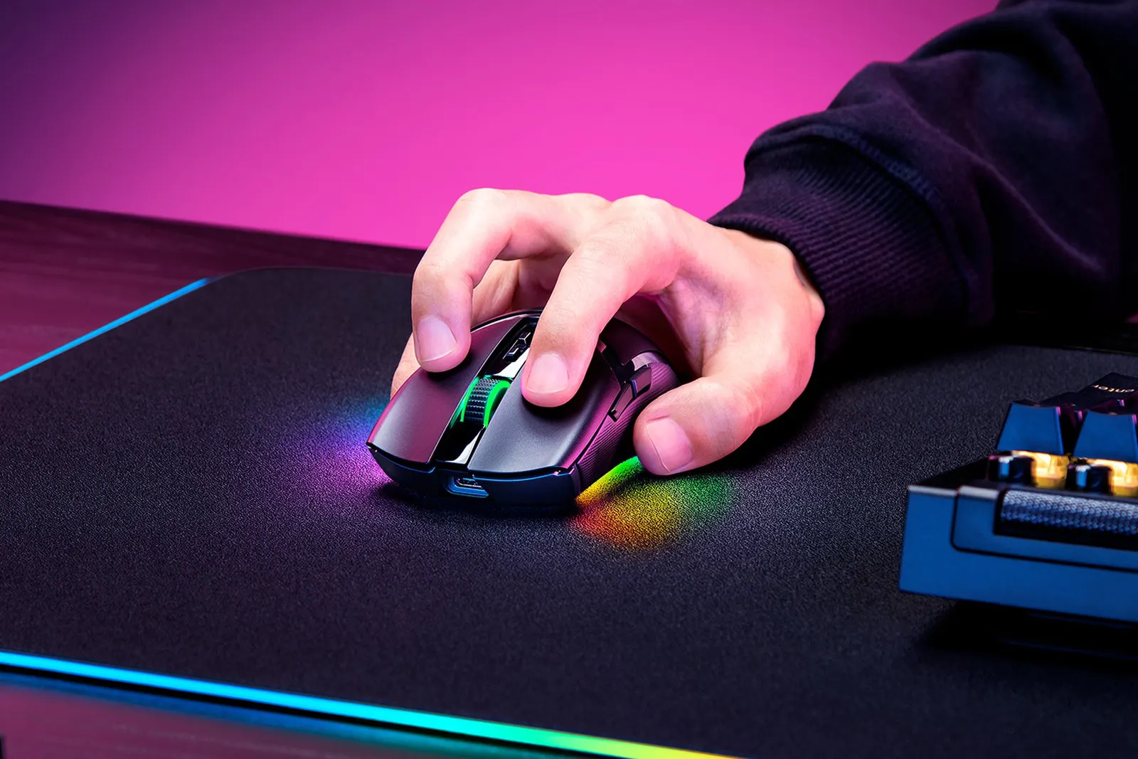 მაუსი Razer Mouse Cobra Pro, RGB, USB-A/WL/BT, black