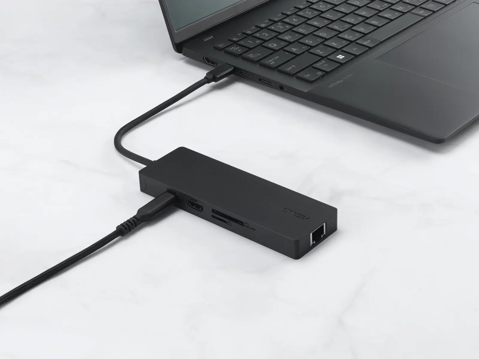 DC210 8 IN 1 USB-C DOCK/BK/WW//20 IN 1