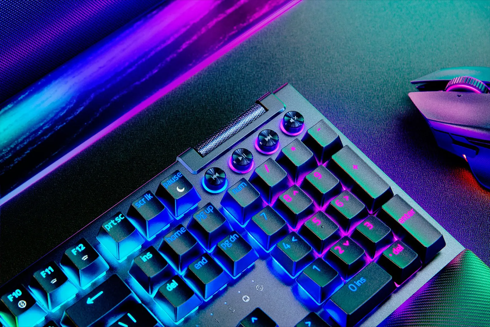 კლავიატურა Razer Keyboard mechanical BlackWidow V4 Pro 104key Yellow Switch, USB-A, EN, RGB, black