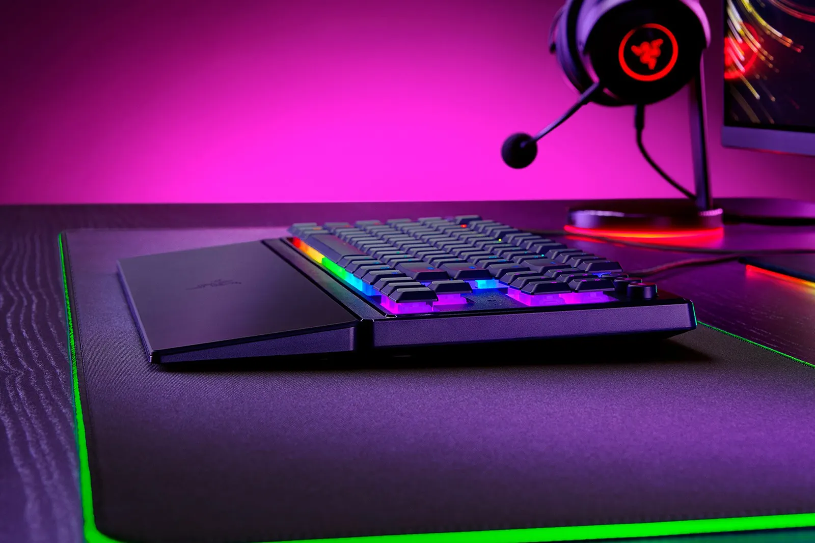 კლავიატურა Razer Ornata V3 TKL RGB 84key Mecha-Membrane Switch USB-A EN, Black