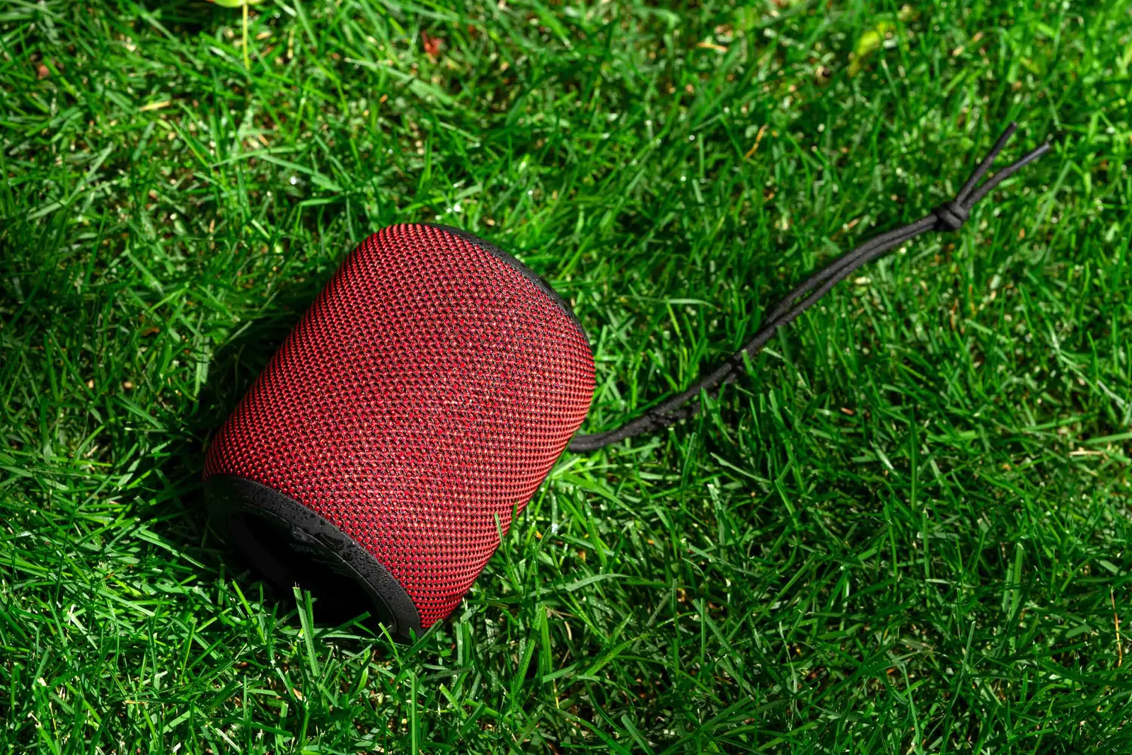 დინამიკი Portable Speaker 2E SoundXPod TWS, MP3, Wireless, Waterproof Red
