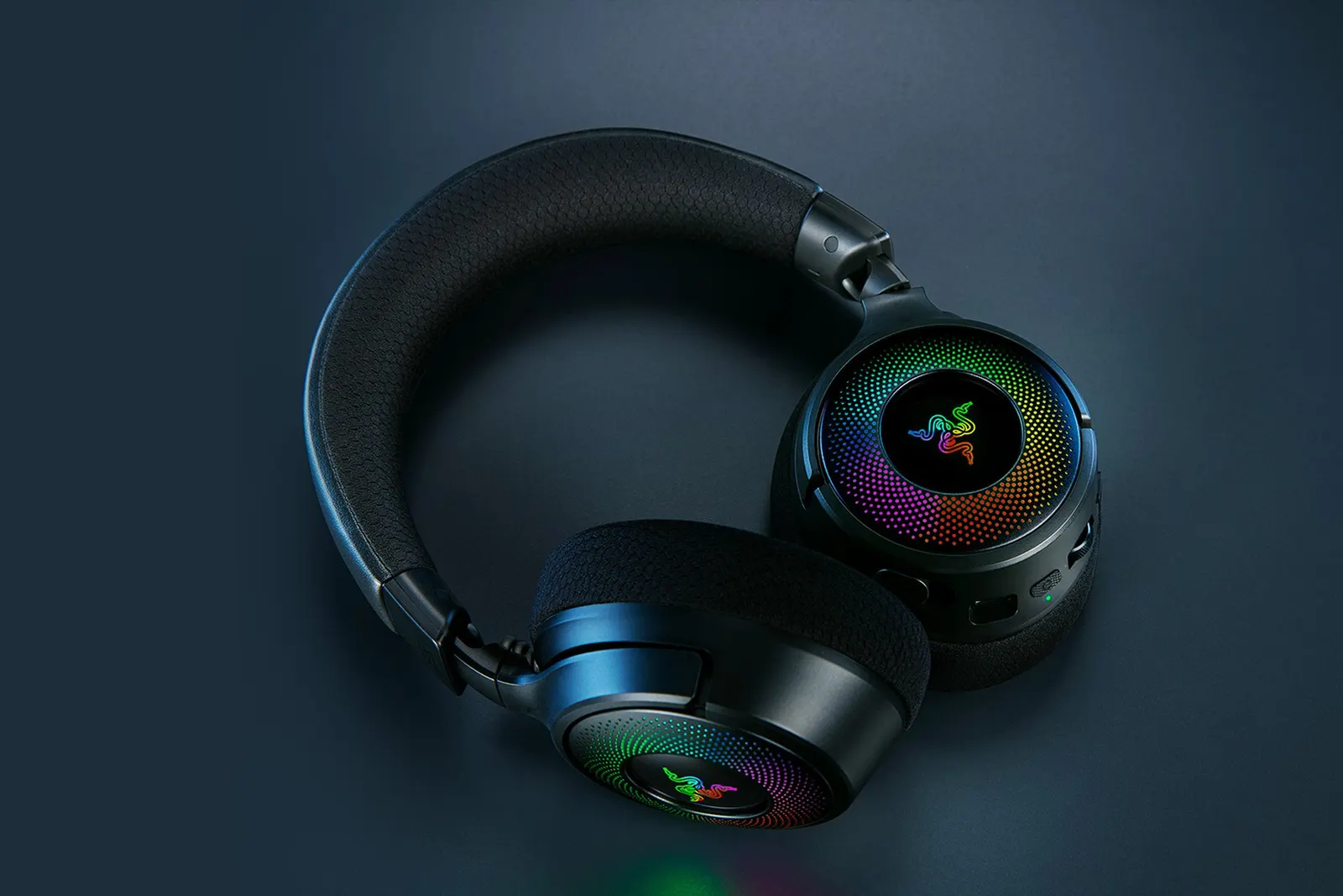 ყურსასმენი Razer Gaming Headset Kraken V4, USB-A/WL/BT, RGB, black