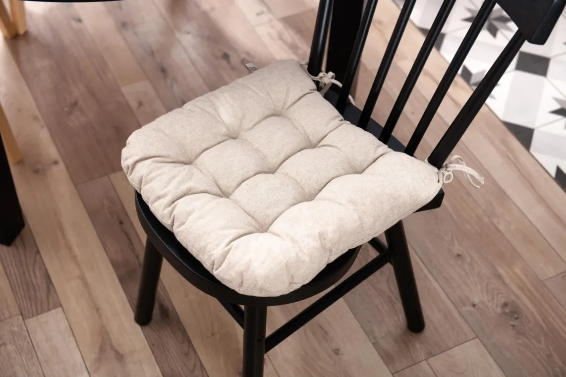 Ardesto Sitpad Oliver, 40x40cm, 100% cotton, filling: 50% holofiber, 50% pp, beige