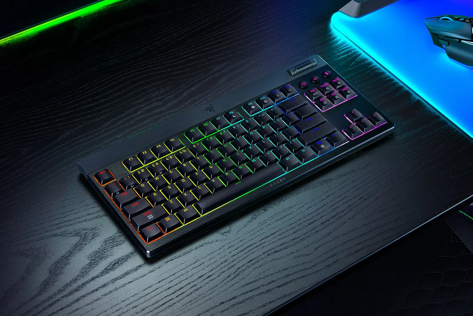 Razer Keyboard mechanical BlackWidow V4 Low-profile TKL HyperSpeed, 87key, Green Switch, USB-A/WL/BT, EN, RGB, black