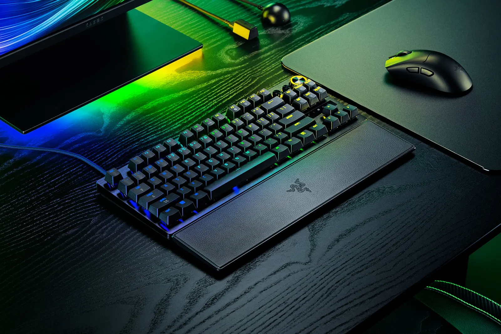 Razer Keyboard mechanical Huntsman V3 Pro TKL 8KHz, 84key, Analog Optical Switch Gen-2, USB-A, EN, RGB, black