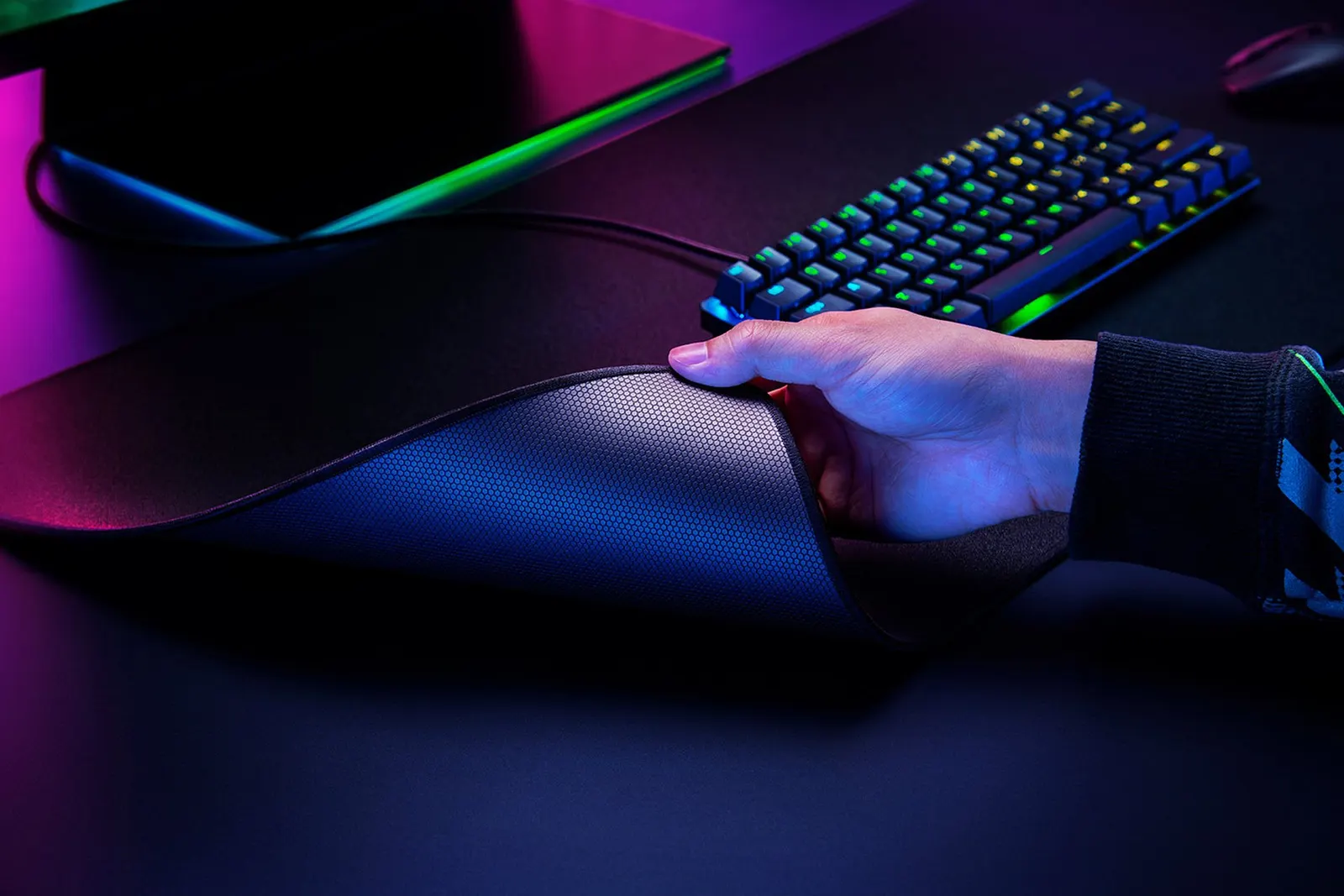 მაუს პადი Razer Mouse Pad Strider L (450x320x3mm), black